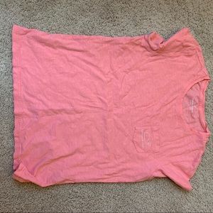 Vineyard vines T shirt